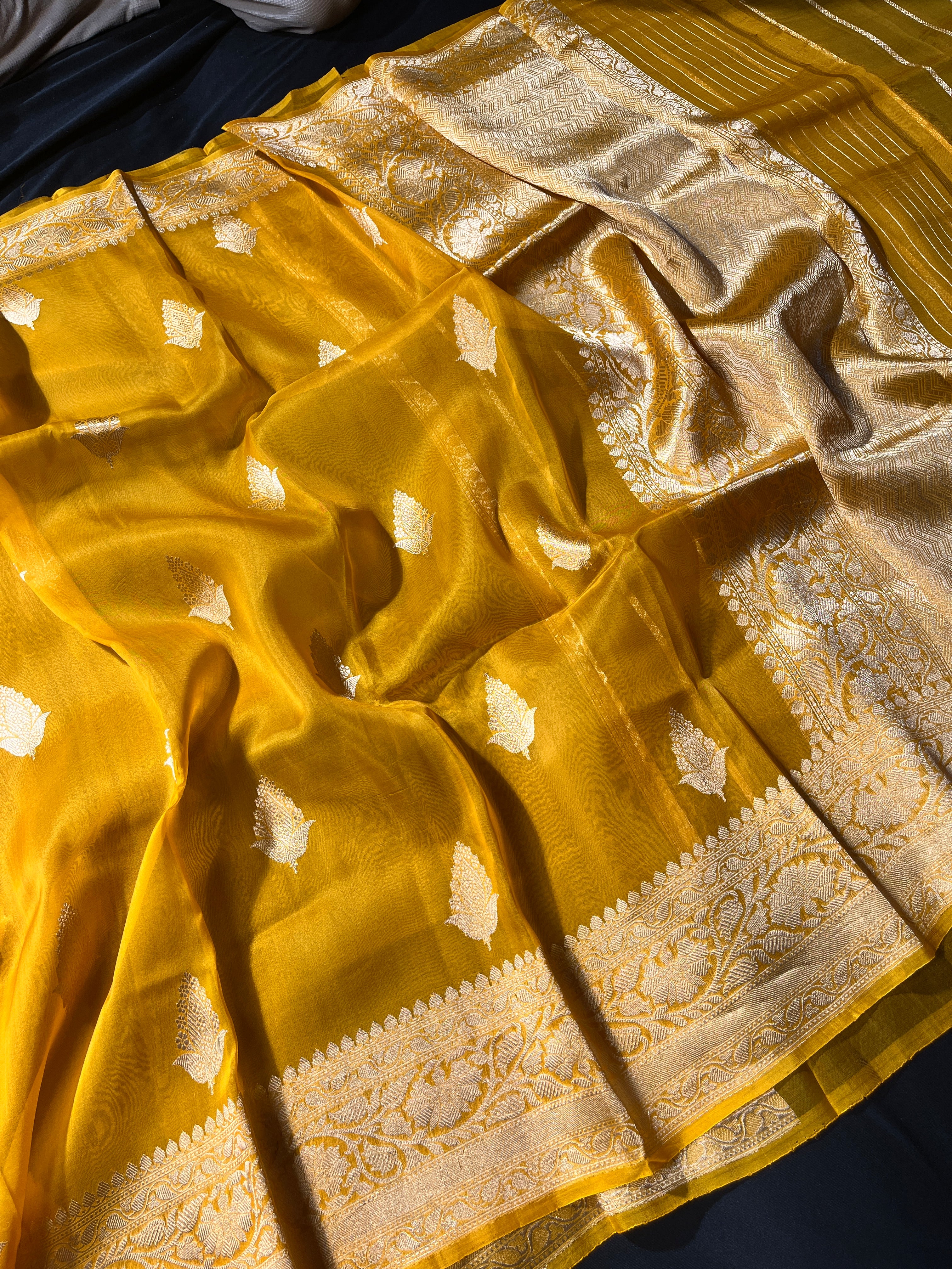 Pure Handloom Orgaza Saree Kaduna boota