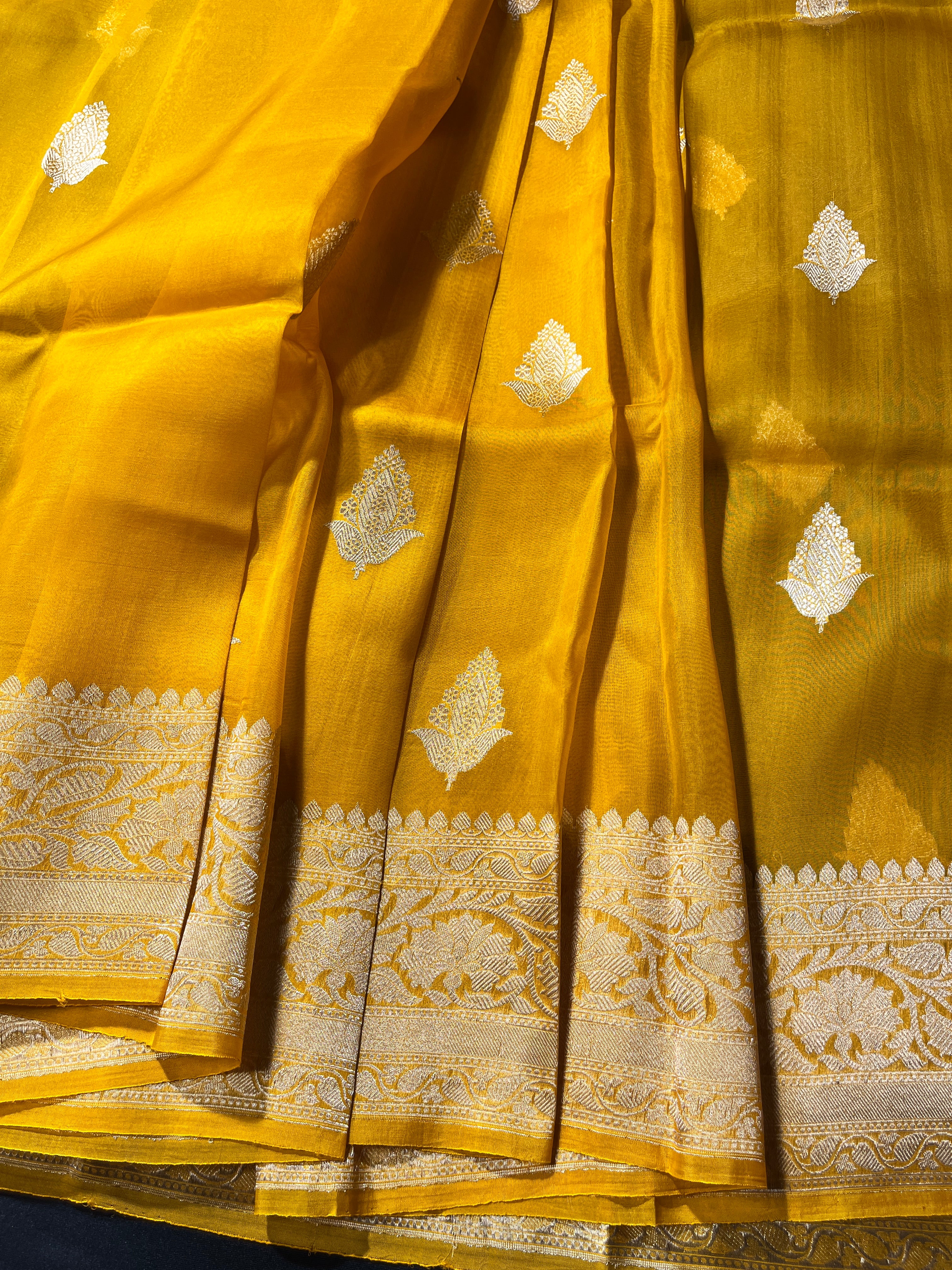 Pure Handloom Orgaza Saree Kaduna boota