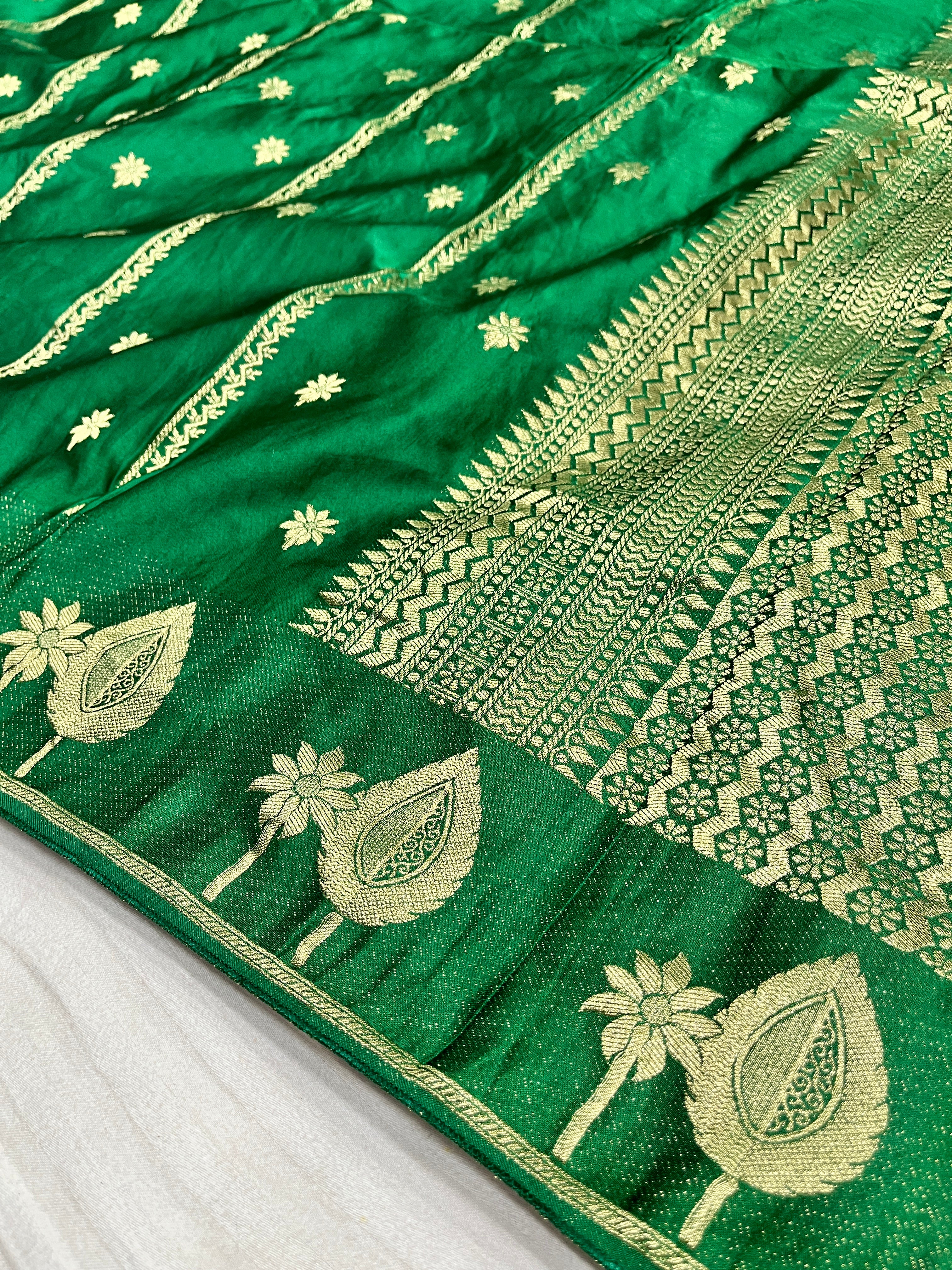 Mashru Designer stripe buti