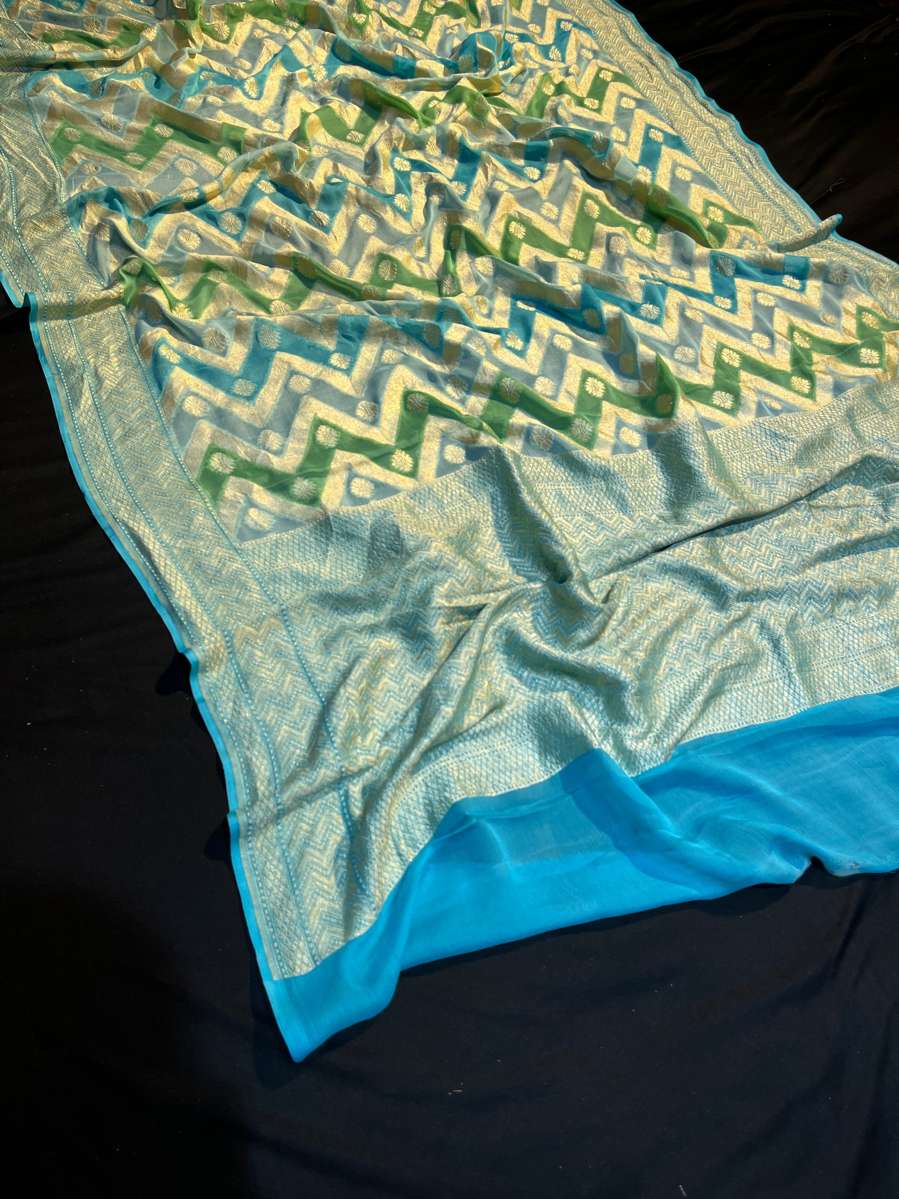 Zigzag Buti Pure Khaddi Chiffon Rangkart Saree