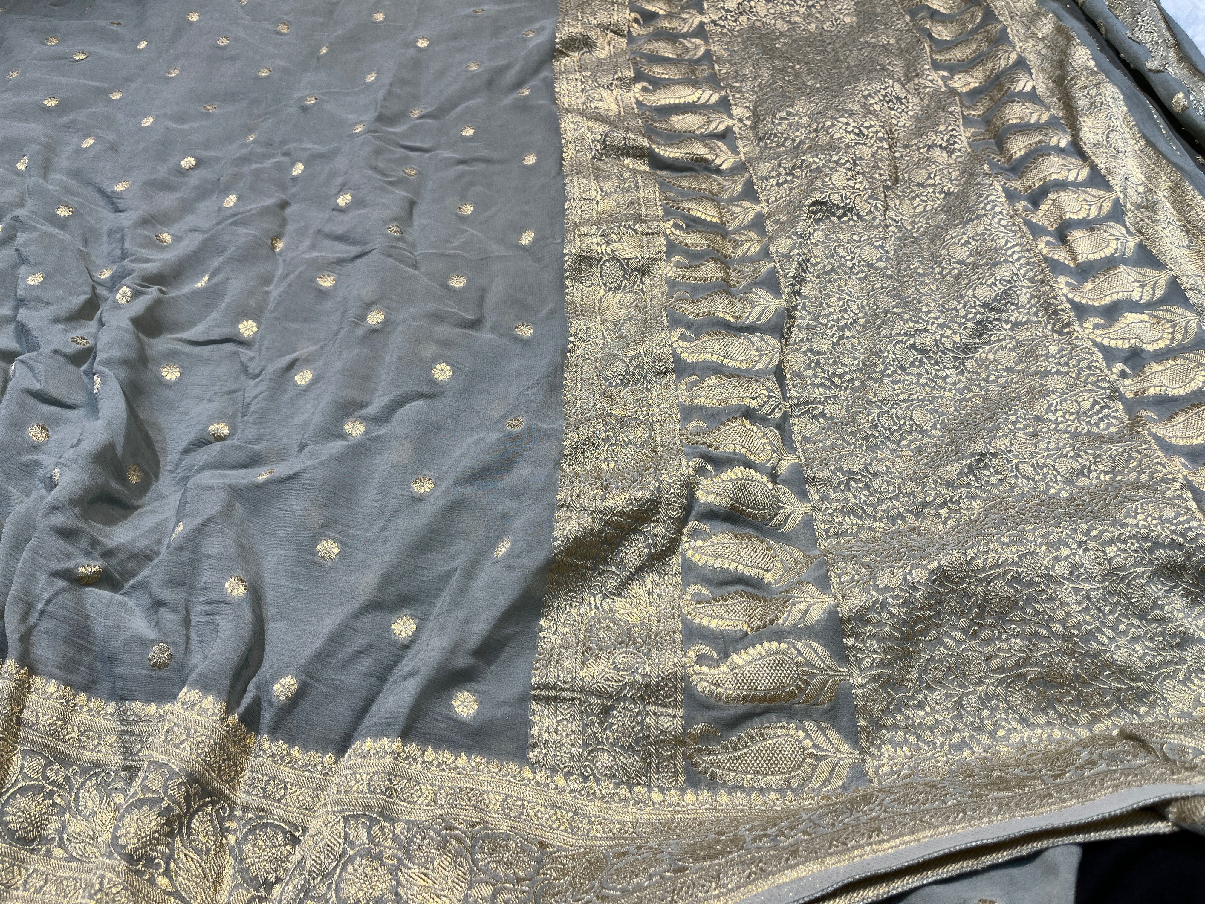 Offwhite Buti Khaddi Georgette Saree - KHDG-004
