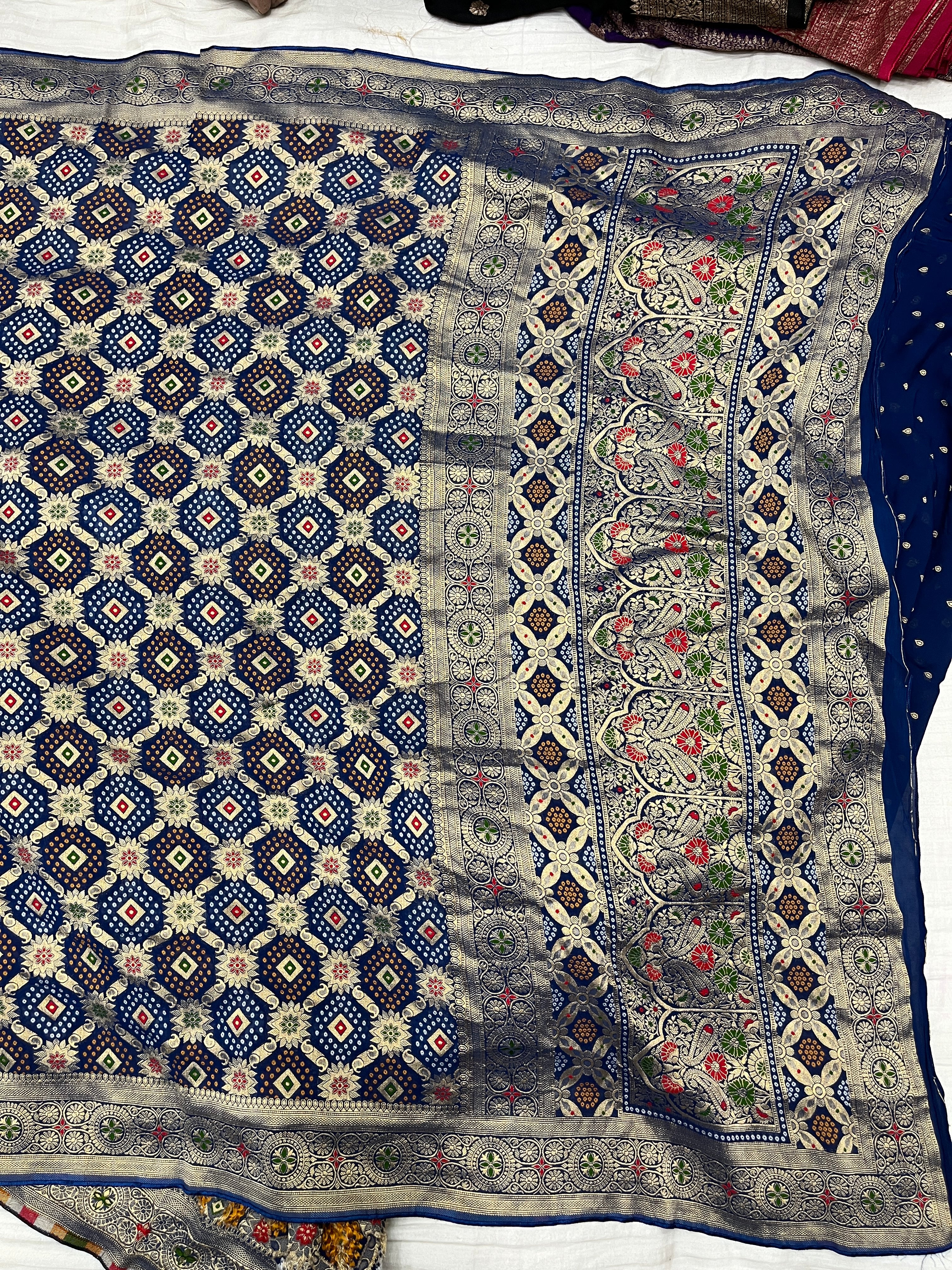 Khaddi Georgette Bandani Meenakari Saree