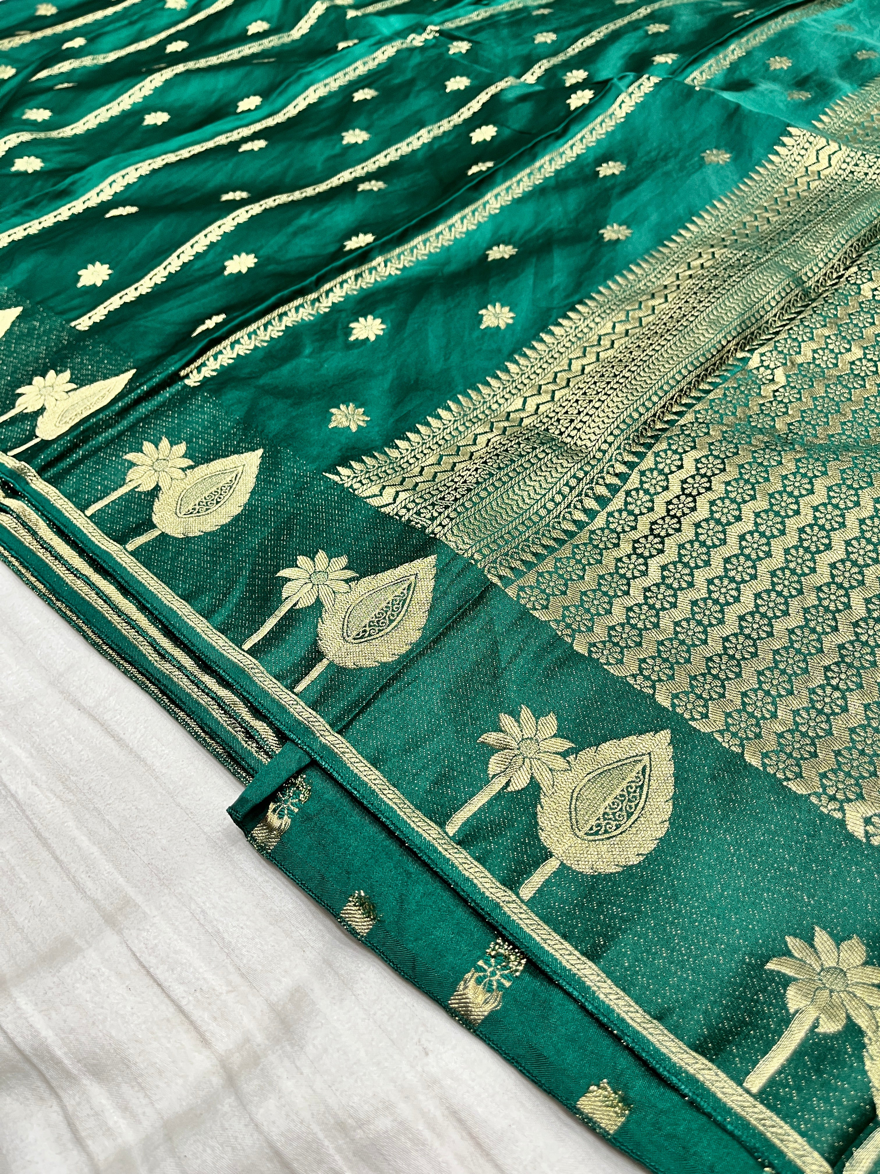 Mashru Designer stripe buti