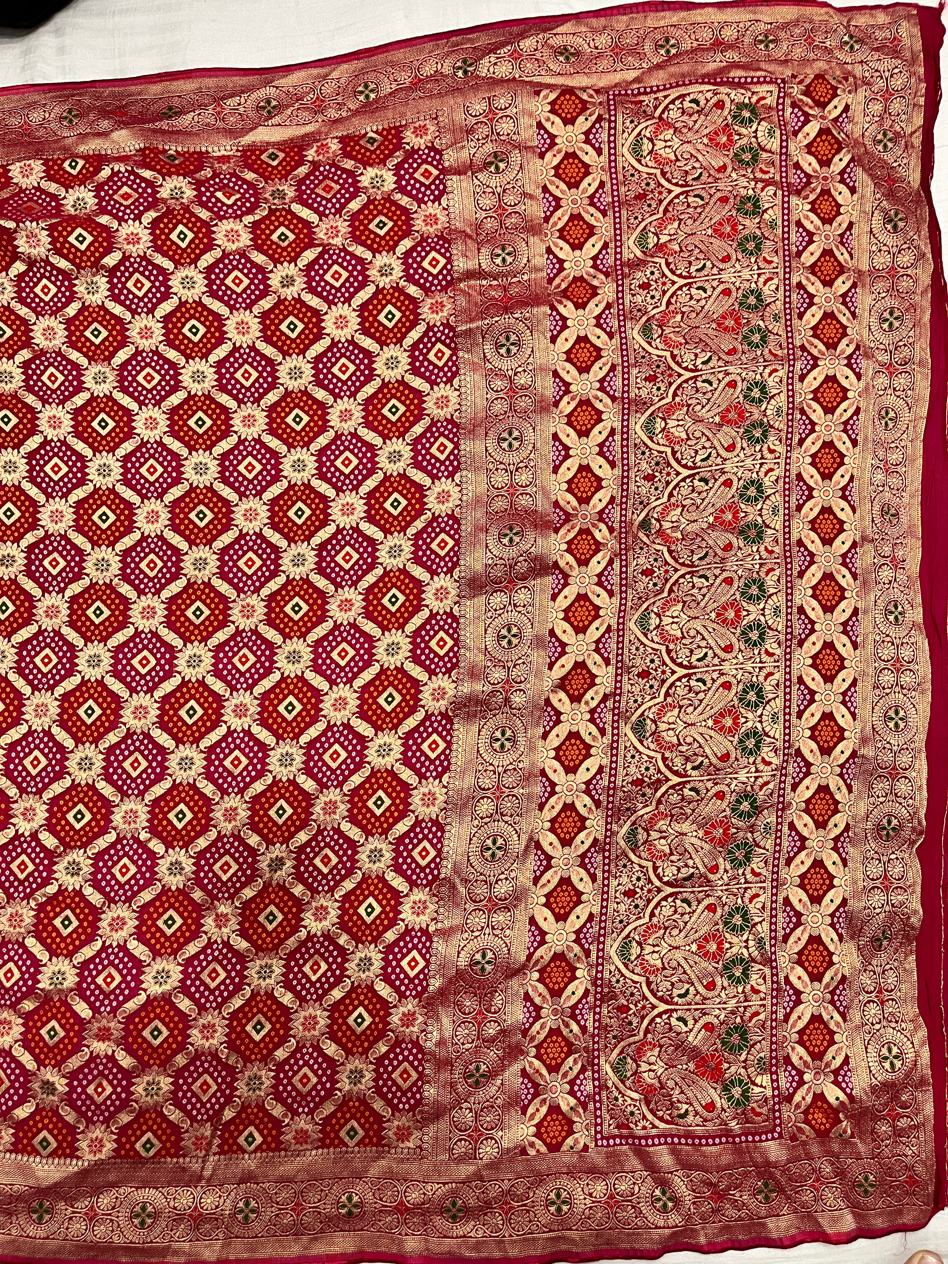 Khaddi Georgette Bandani Meenakari Saree